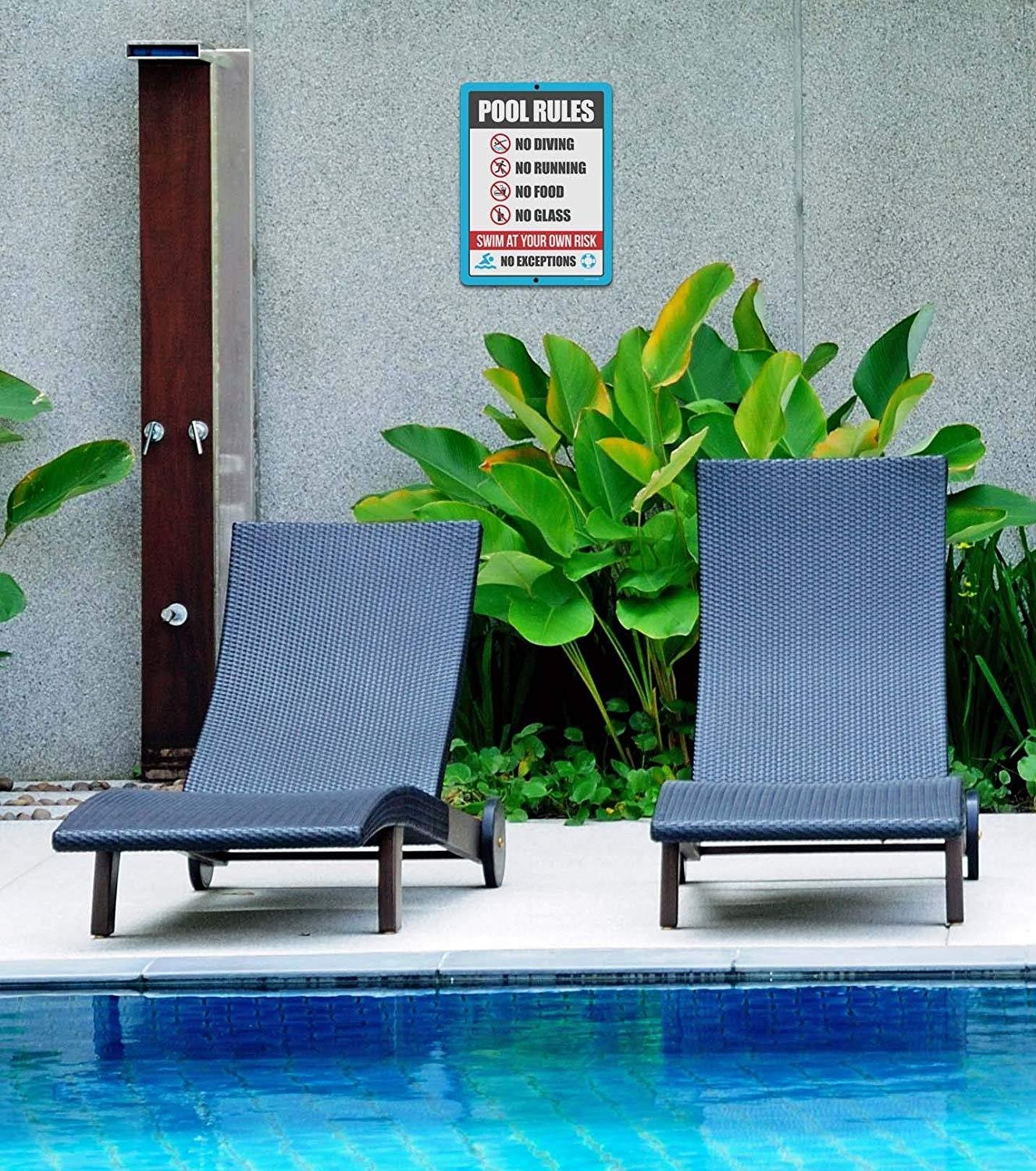 Pool Signs and Decor