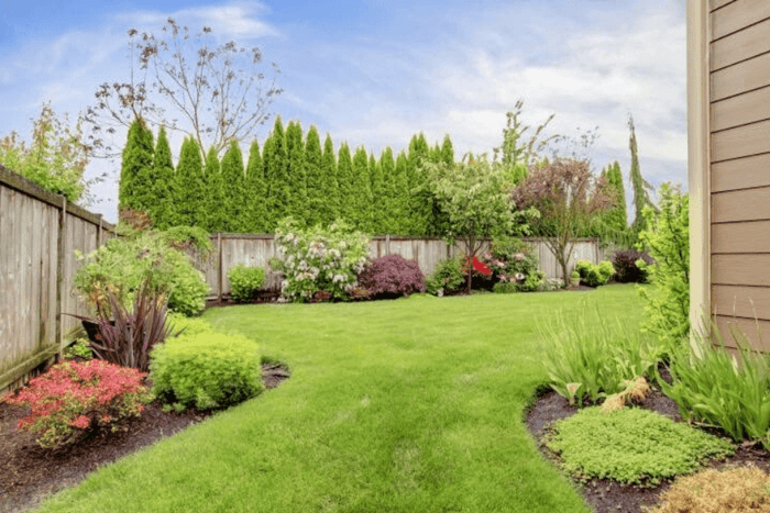 5 Tips to Get Your Yard Ready For Summer Entertaining
