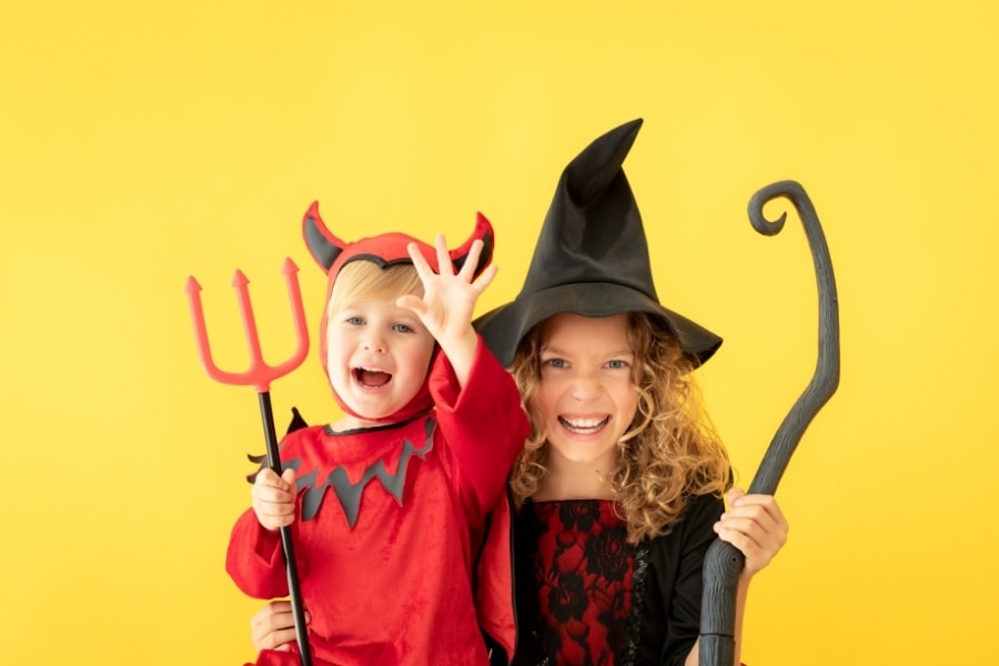15 Comfortable and Simple Halloween Costumes