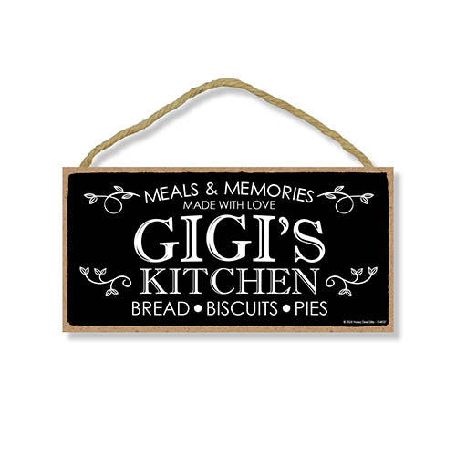 Gigi's Kitchen Meals and Memories Made with Love, Wall Hanging Sign, Kitchen Signs, Grandparents Day Decorations, Grandma Gifts, Mothers Day Gifts, 10 inch by 5 Inch